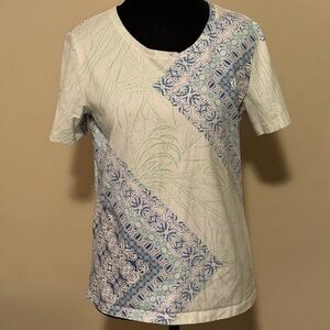 Women’s Petite Medium Christopher & Banks Geometric Floral Short Sleeve Top
